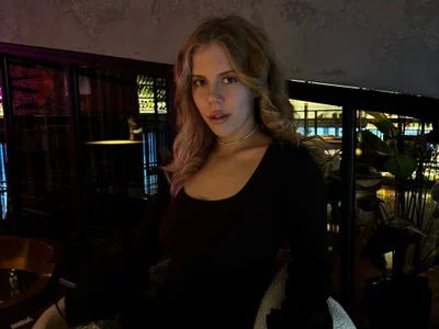 Mishelika - Girl 