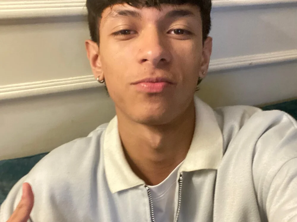 murb_xxx's Offline XXX Chat