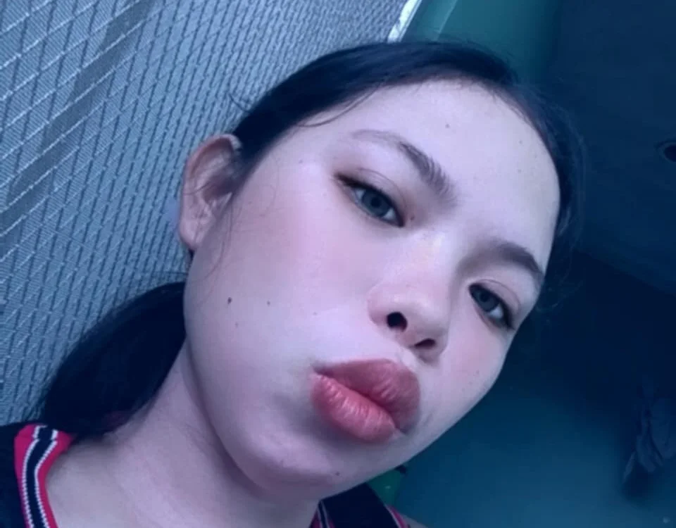 Hot_shots21 Chat XXX Ngoại tuyến