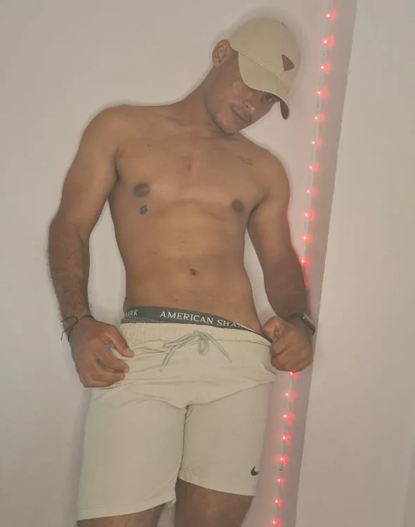 kenner_2000 Offline XXX-chat