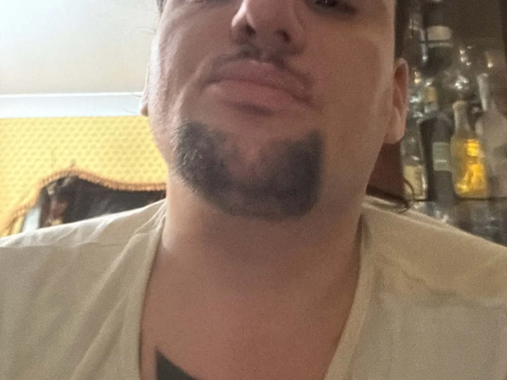 Gabriele27987's most recent online preview