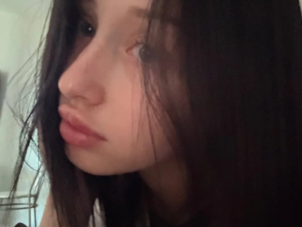 AmeliaVale's Offline XXX Chat