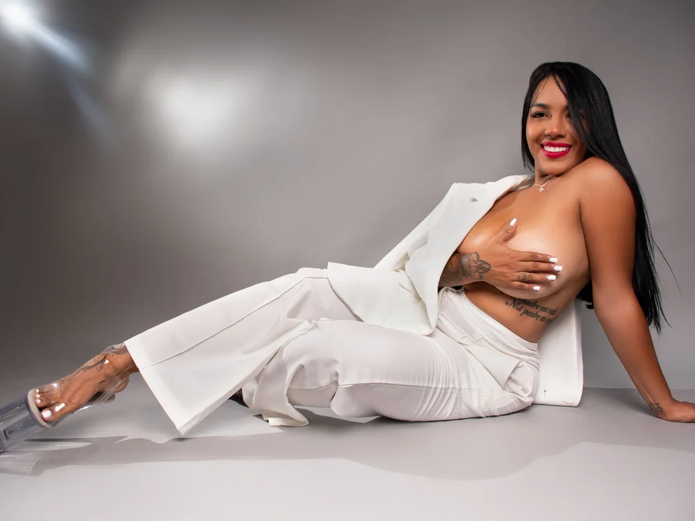 XXX chat uživo modela MiaSichell
