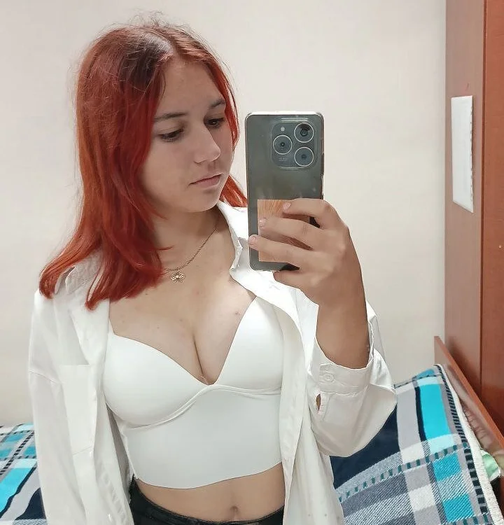 Reddfoxy Offline XXX-chat