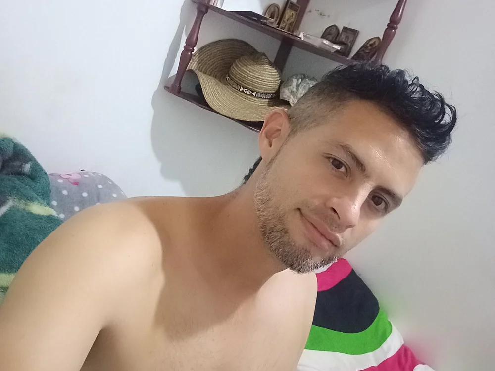 tiernochico18 offline chatrum
