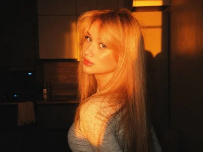DivinaListi - Girl 