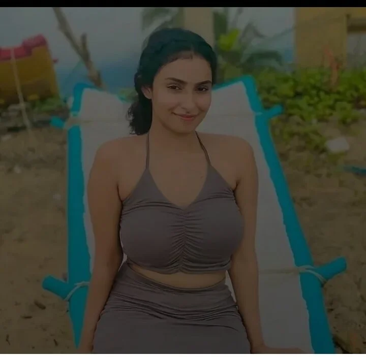 Miss-malika's Offline Chat Room