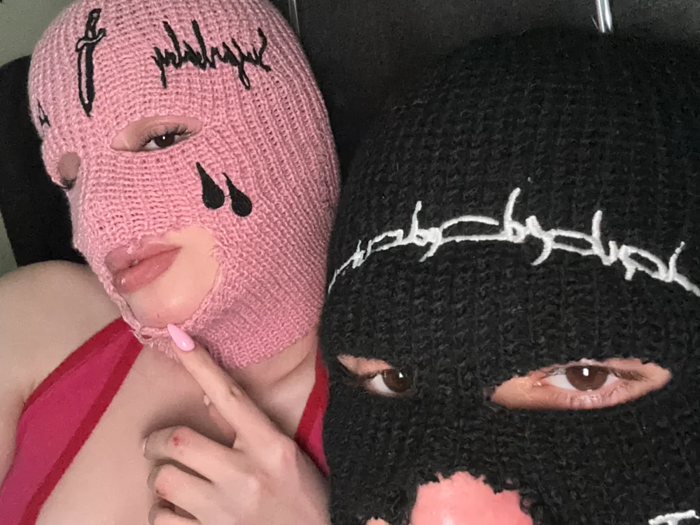 buggon35 Adlı Modelin Çevrimdışı XXX Sohbeti