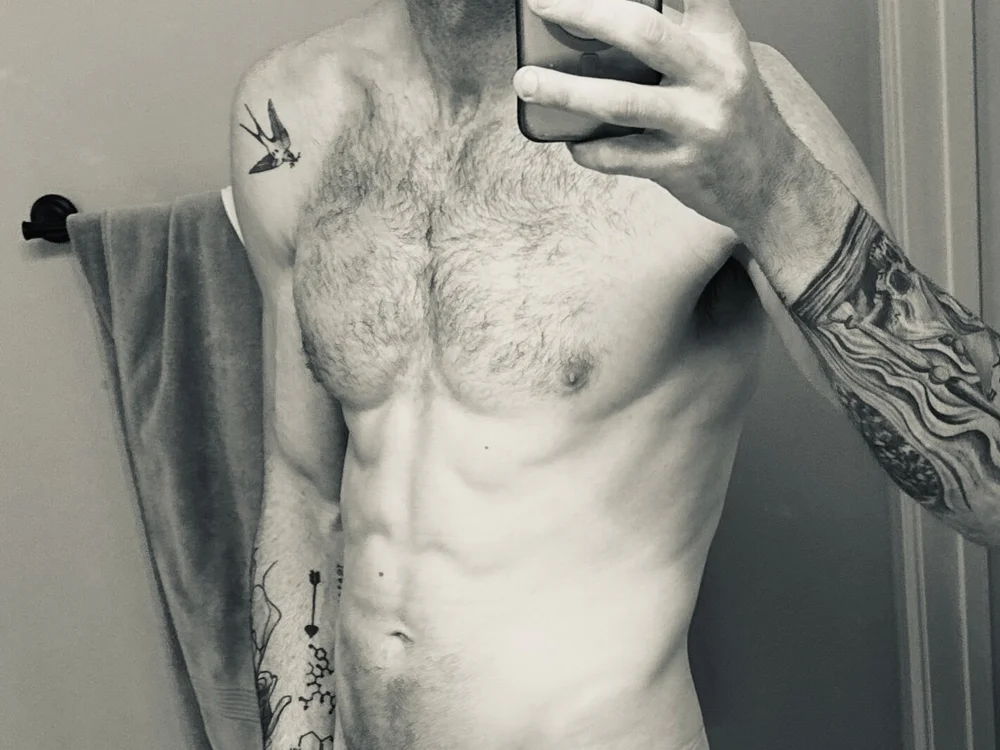 PrettiestOfCocks' Offline XXX Chat