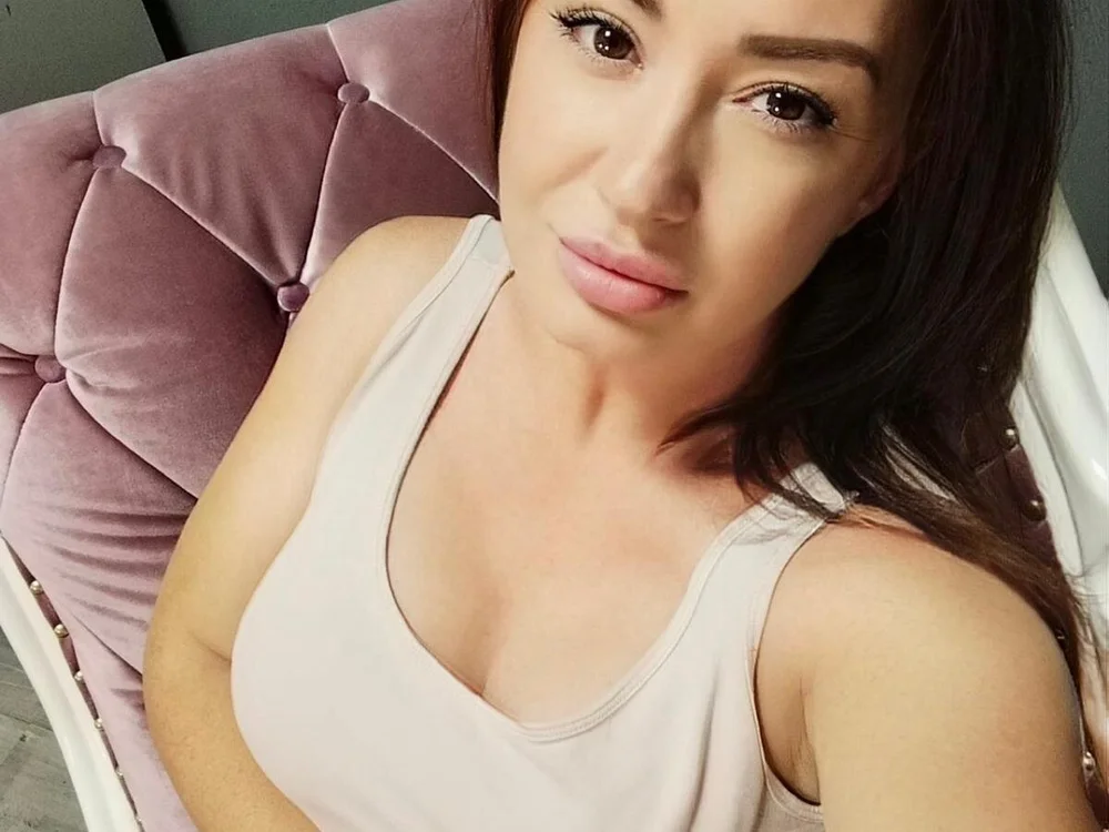 Aubreymoon cover photo