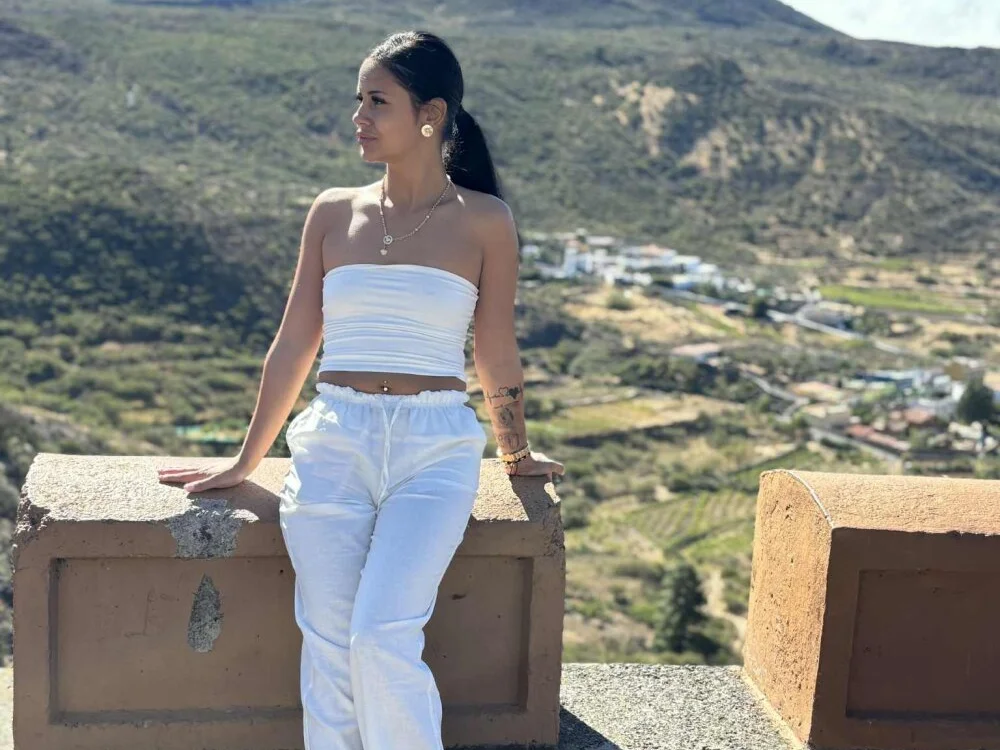 AmbeerGlow: офлайн-секс-чат