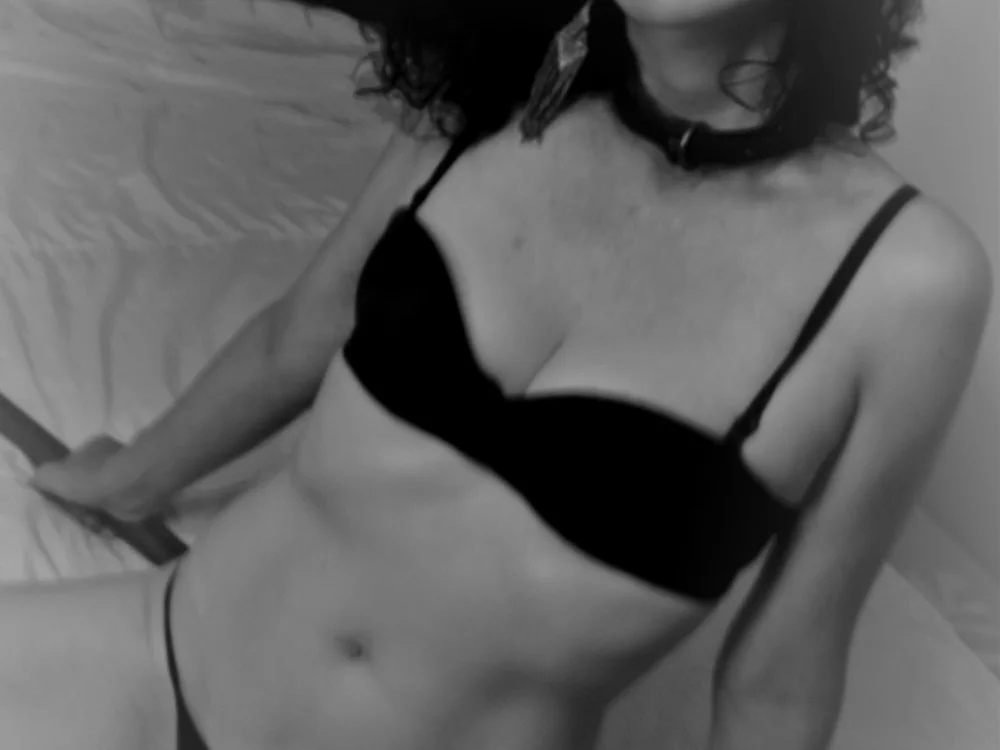 LUISAMILF78's Offline Chat Room