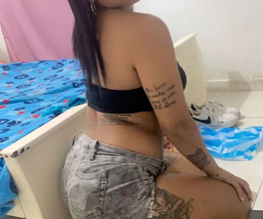 SexyDolly12's most recent online preview