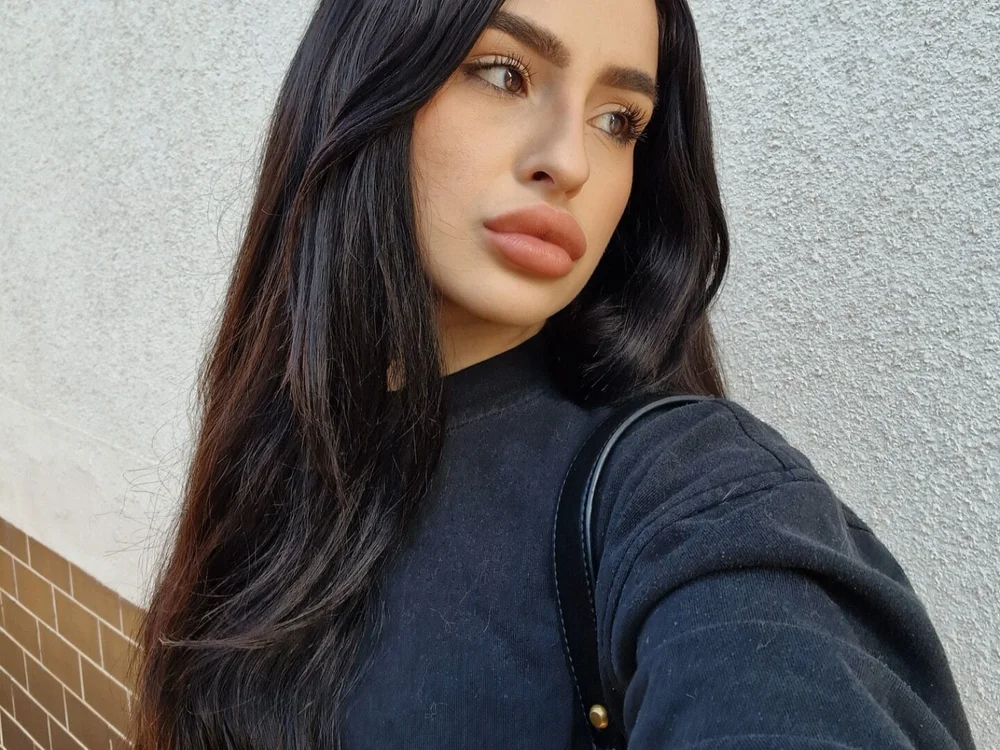 Mimiinka's Offline Chat Room
