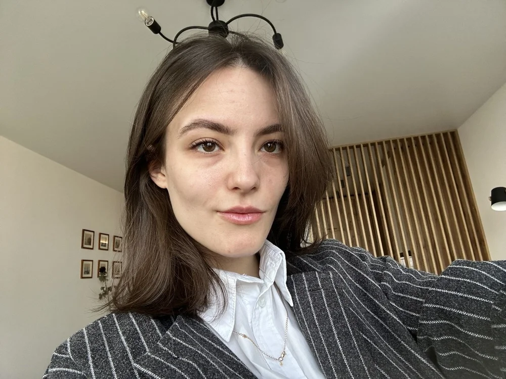 Offline XXX chat modela Elena_Elle