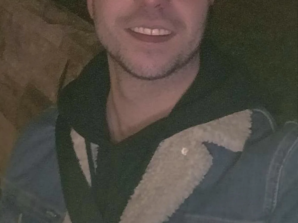 albanernrw27 offline XXX-chat