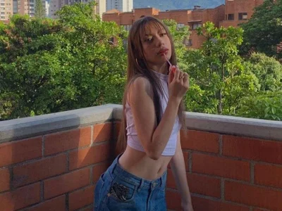 DakotaSlender Female Newteens Online Webcam Striptease