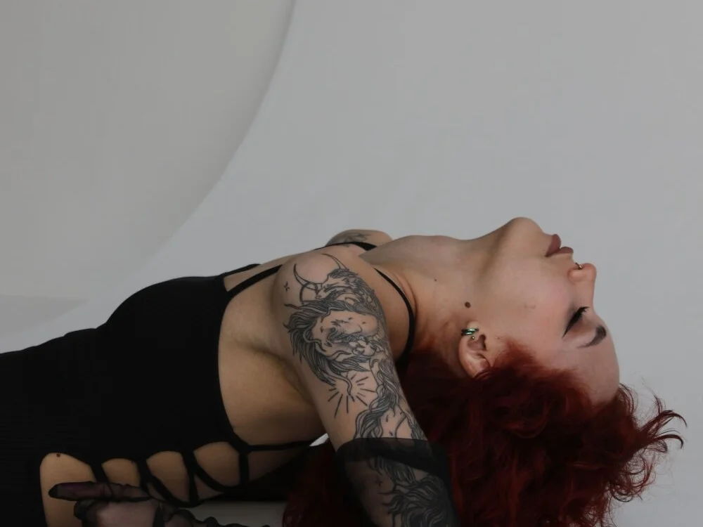 Chatroom XXX hors ligne de LeylaNoir_02