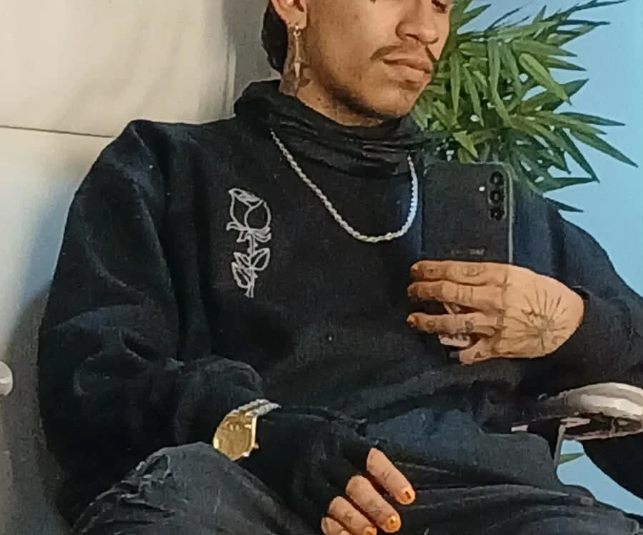 LilFipRedRaven's Offline Chat Room