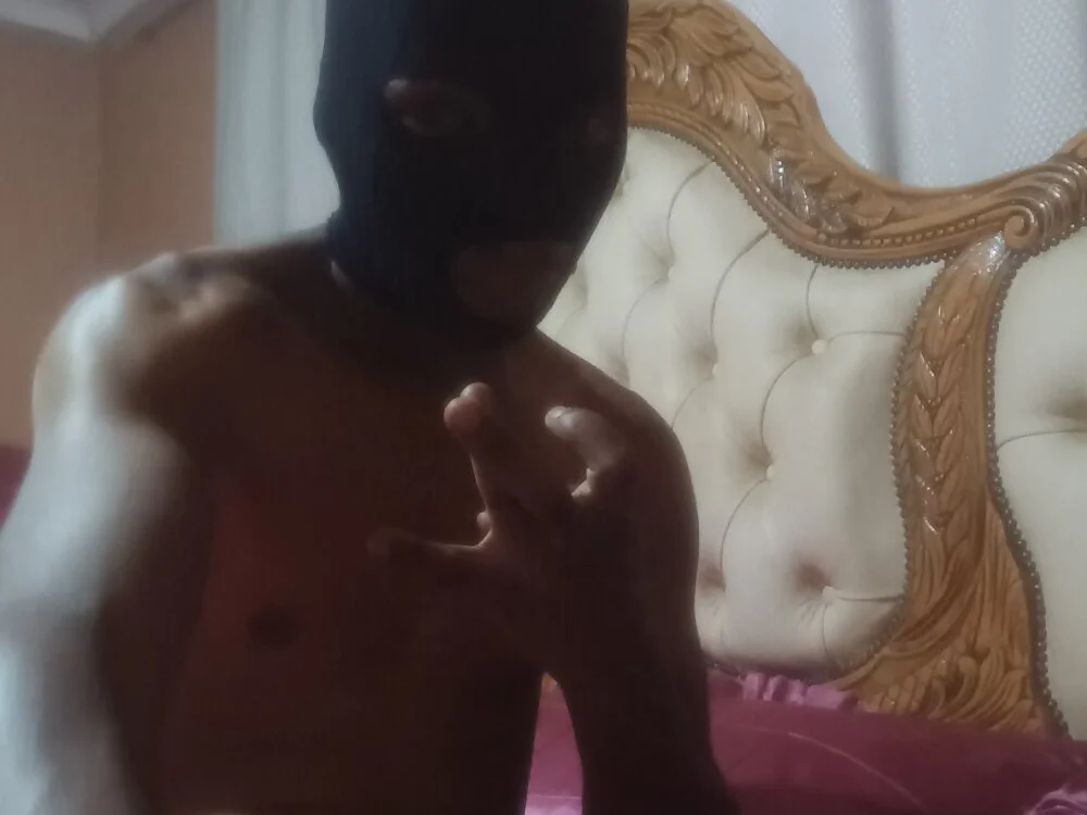 Dicknicious213 離線 XXX 聊天