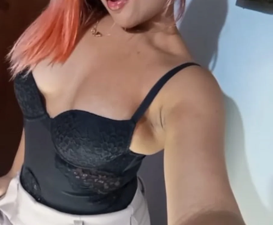 Gaby_Montero Offline XXX-Chat