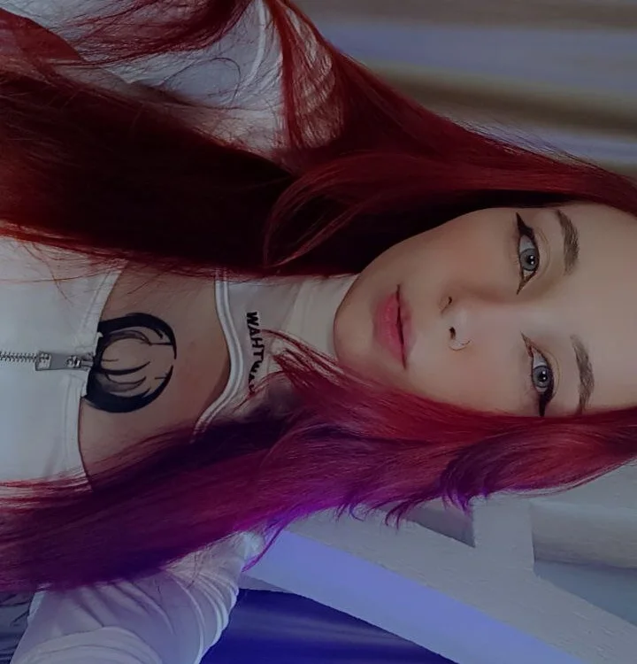 pleasurewithlily – Offline chatovacia miestnosť