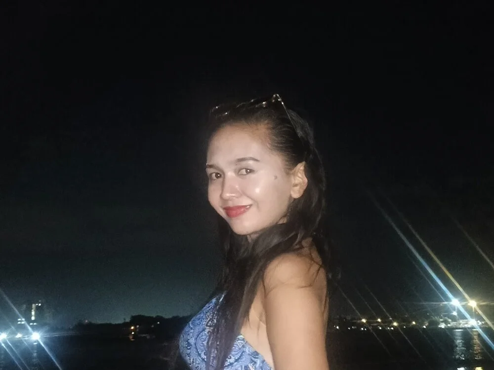 lunawinks_ Obrolan XXX Offline