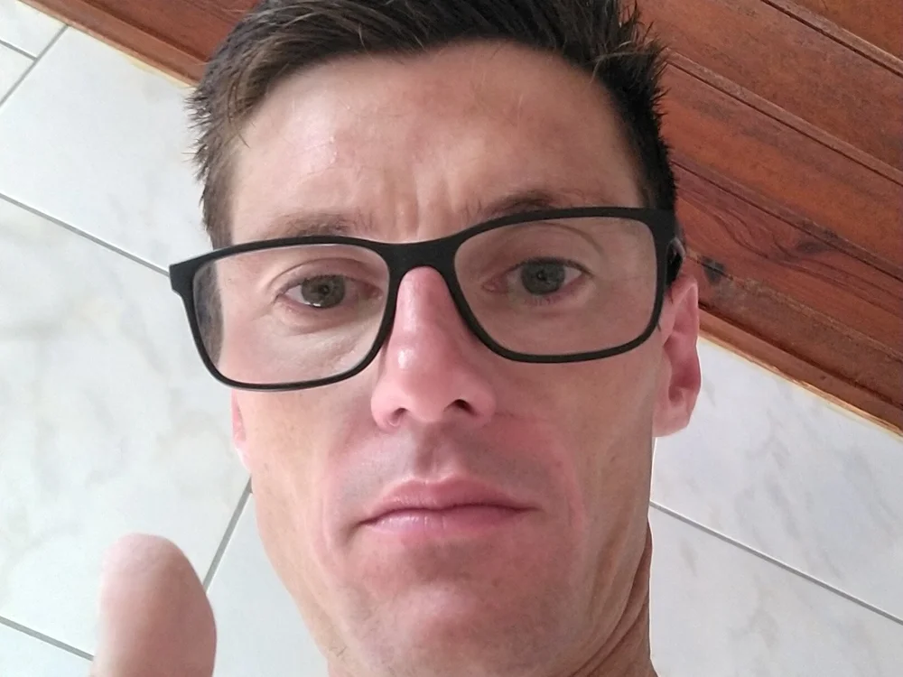 Luan_vaosefoder Offline XXX-Chat