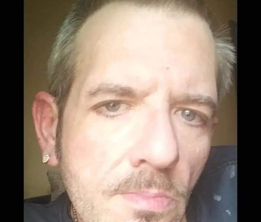 Kentuckysolo: συνομιλία ΧΧΧ εκτός σύνδεσης