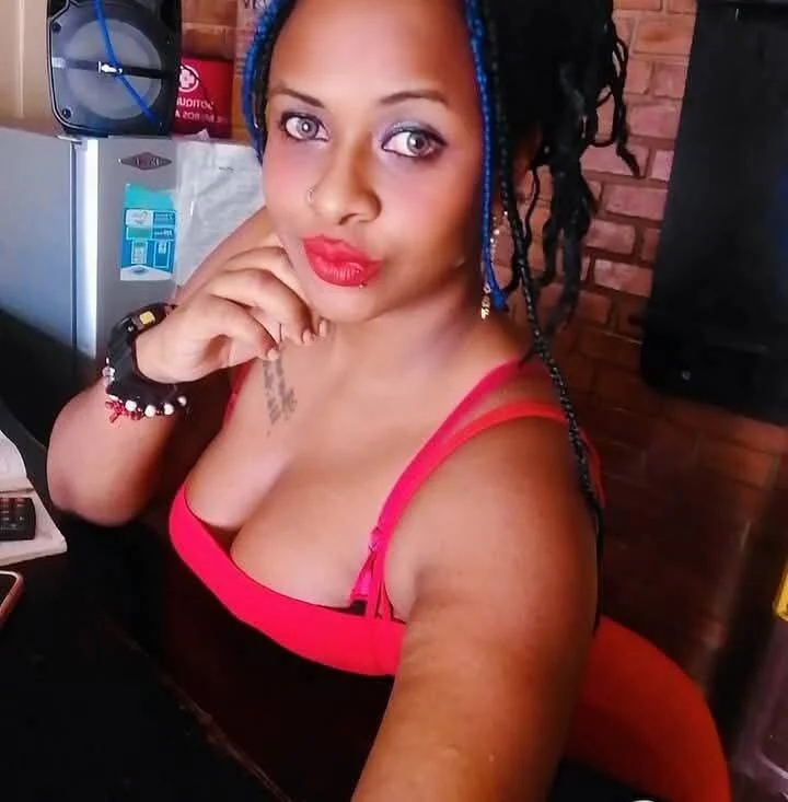 valentinalop's Offline Chat Room