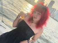 Chat +18 de Sarah-Stoner ao vivo