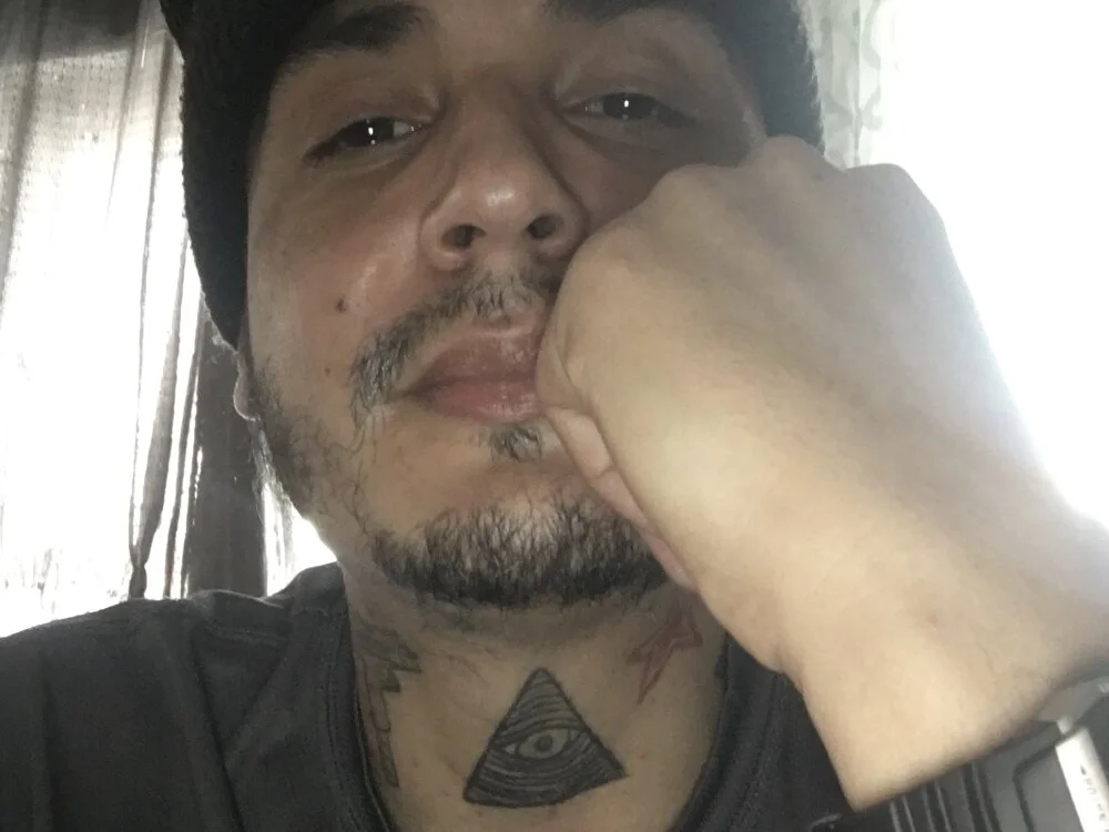 Platino34's Offline XXX Chat