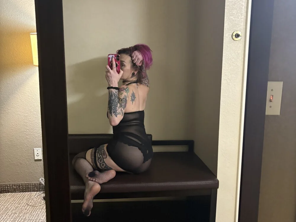 LaLaLoves_Anal's Offline XXX Chat