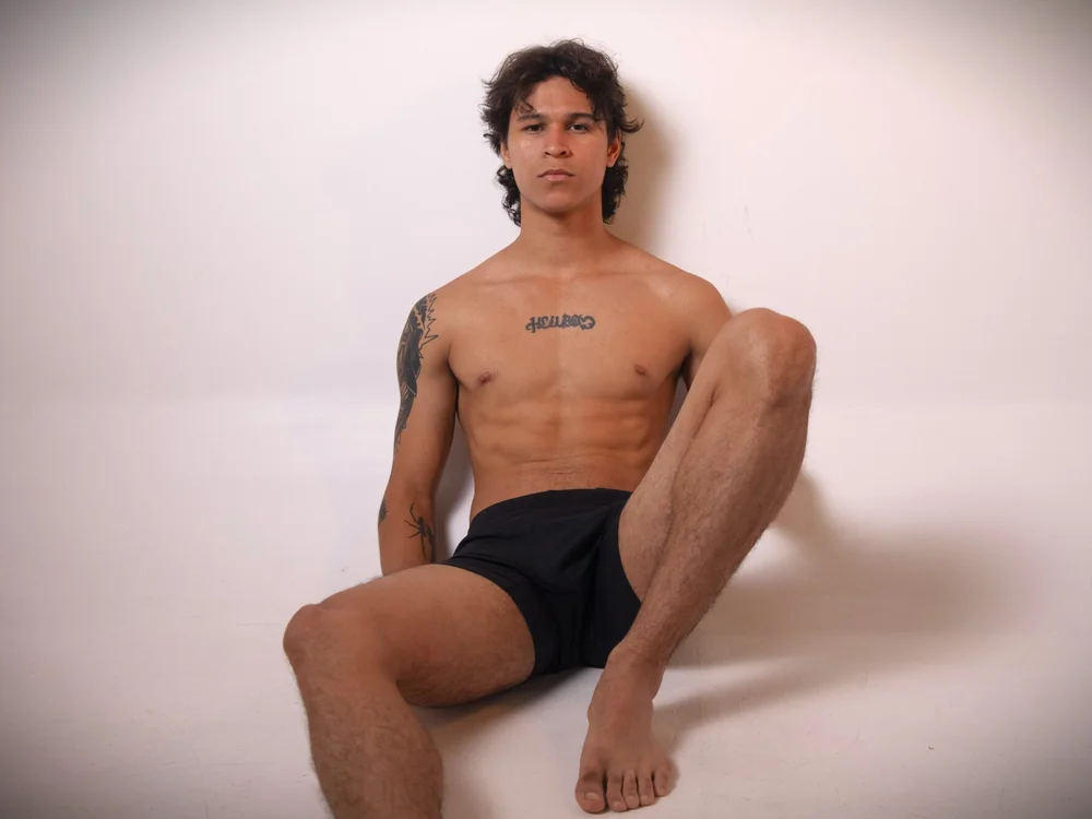 TonyBenedetti 오프라인 XXX 채팅