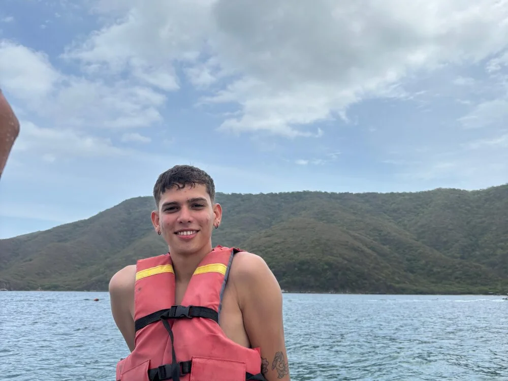 Jasson___ Offline XXX-chat