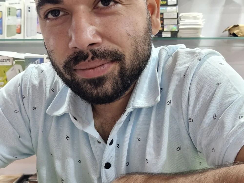 Plyboy_realのオフラインXXXチャット