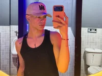 Elbombondelcircuit's webcam live show