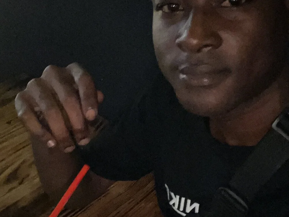 guy_jhotter offline XXX-chat