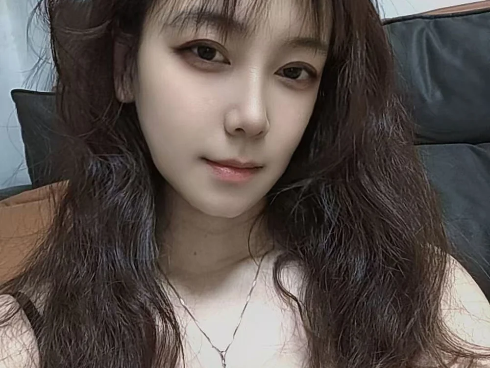 Eunwoo_o's most recent online preview