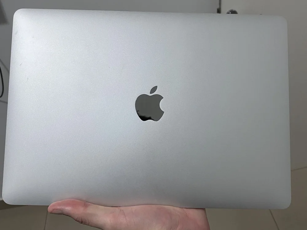 YoungHairyBi offline XXX-chat