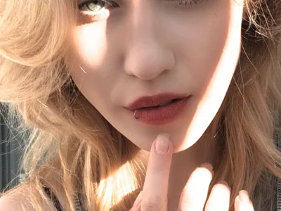 EvanWanless - Girl 