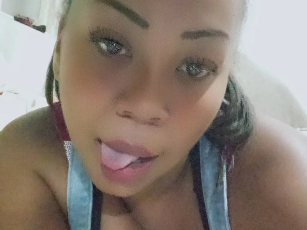 Lorena_Diaz3 offline chatrum