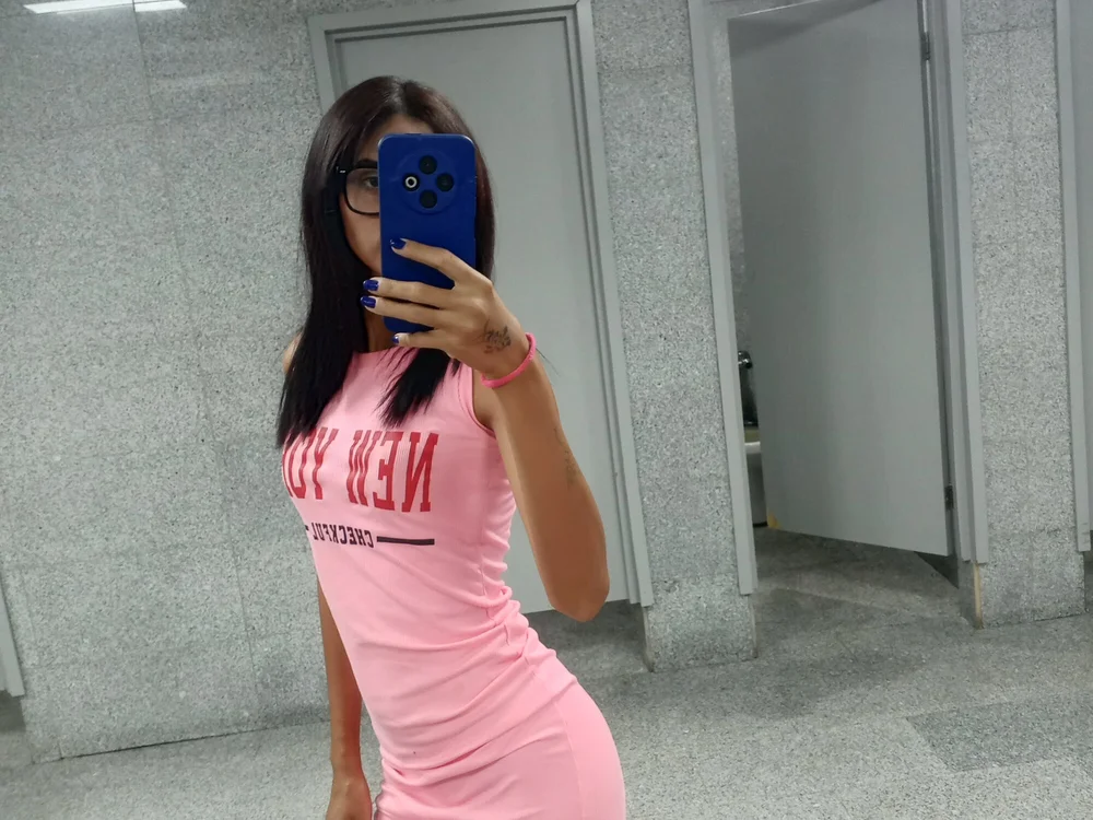 Isabella2708's most recent online preview