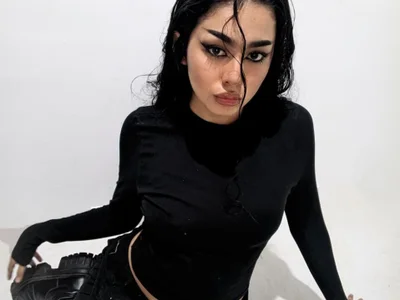 elara_bloom_ profile