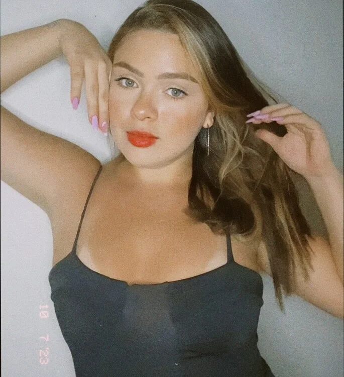 princesa-lunar's Offline XXX Chat
