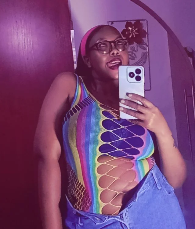 Chat +18 off-line de ShantelBootyBoobs