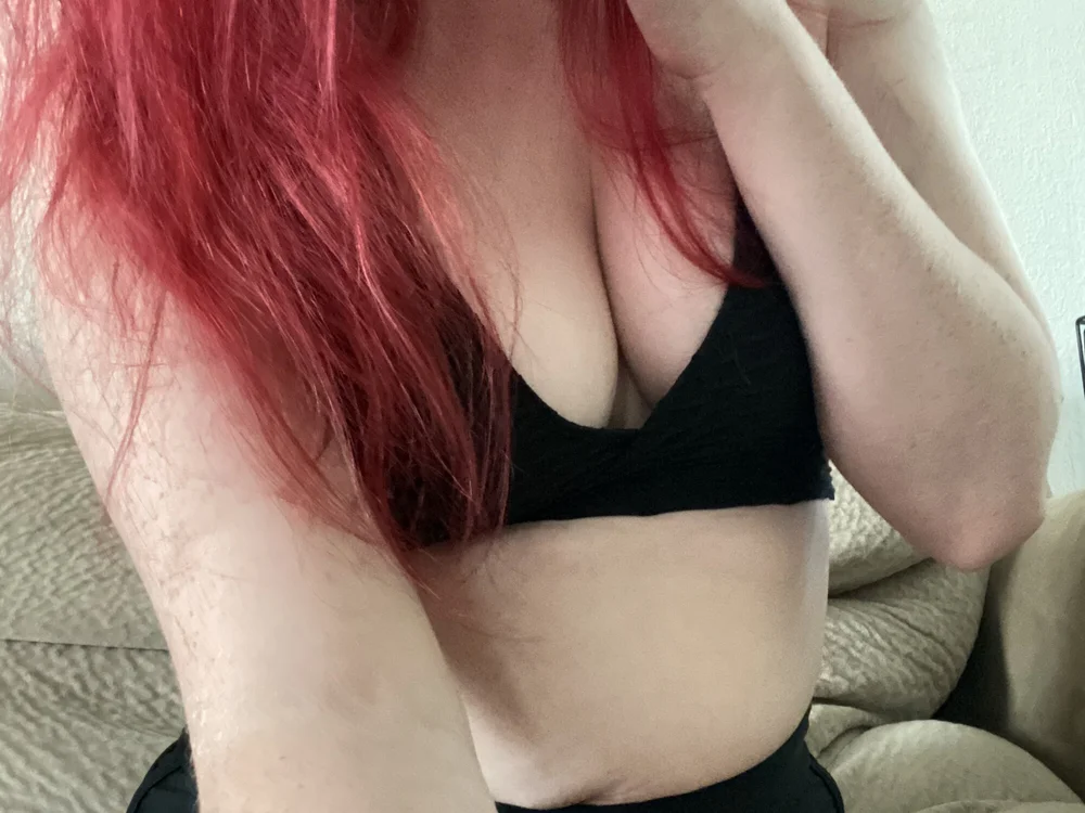 SexyEllaSweet's Offline XXX Chat