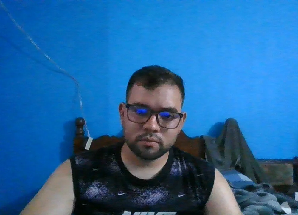 Ryzer02's Offline Chat Room