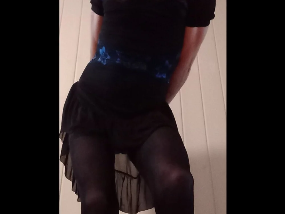 KinkyToyTina offline chatrum