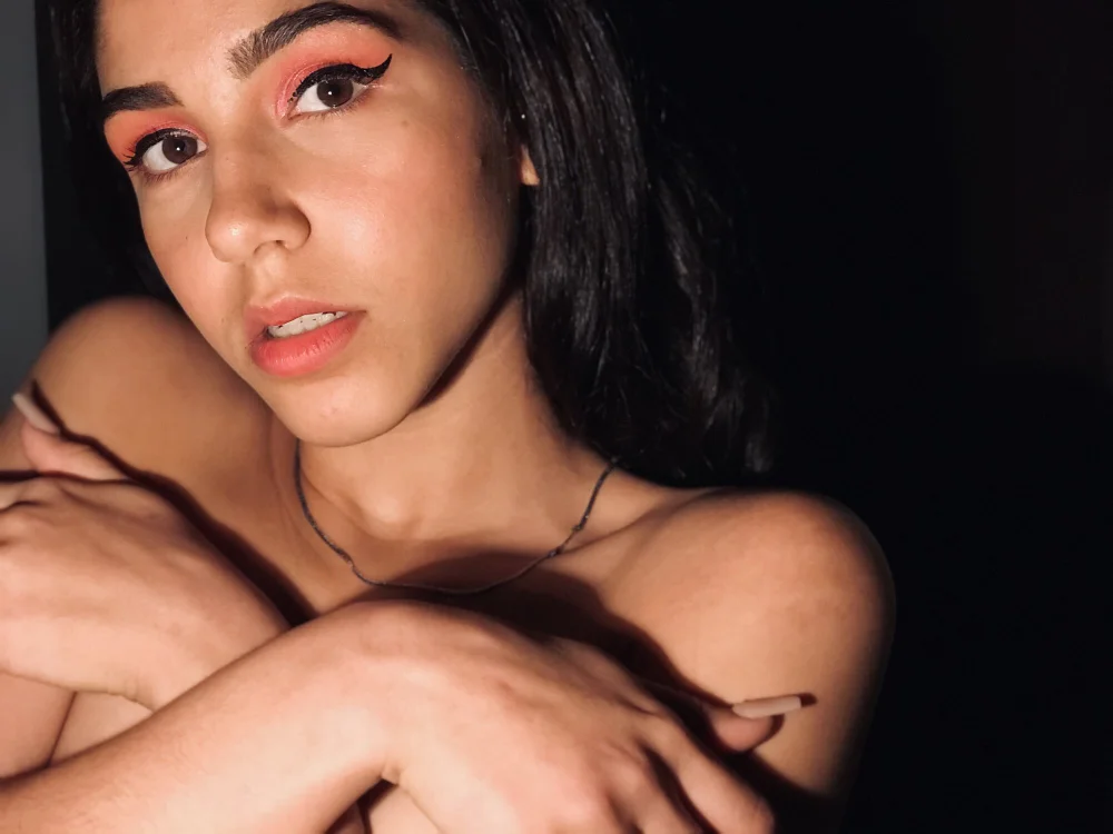 Cristy_18's Offline XXX Chat